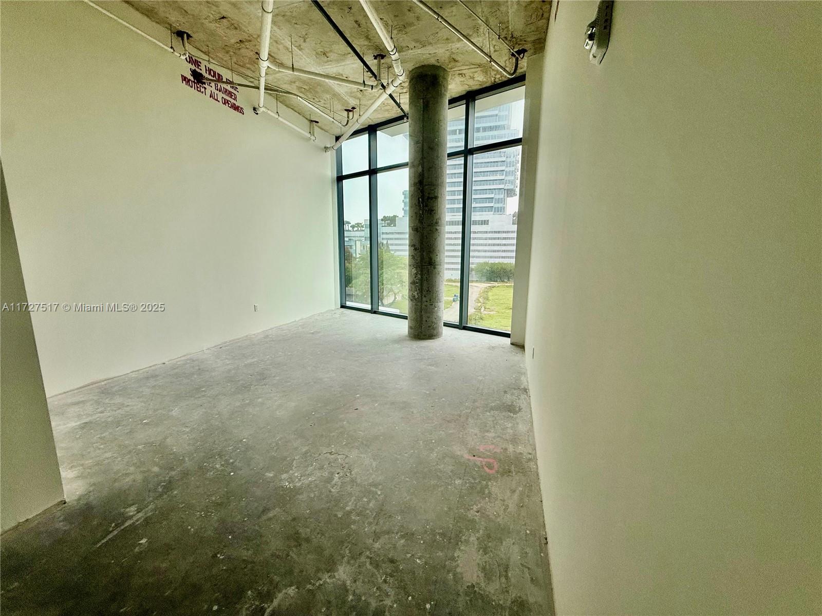 Amazing Office